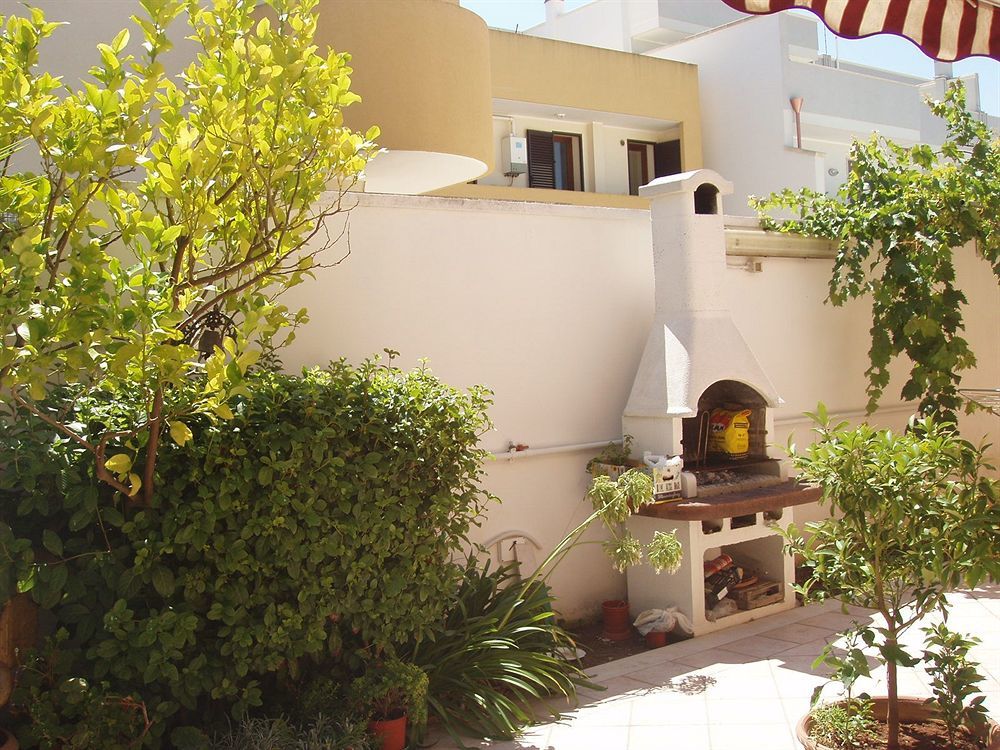 Residenza Del Sole Bed & Breakfast Surbo Exterior foto